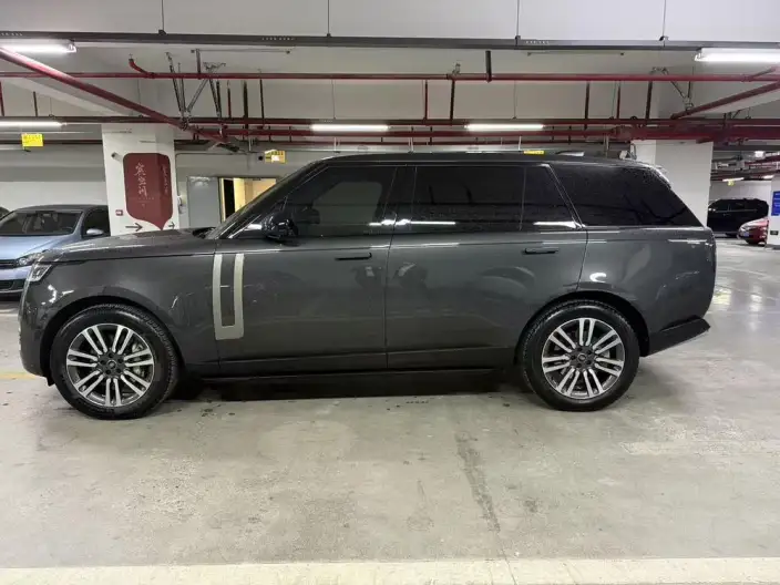 Range Rover 2023 Model Facelift 3.0 L6 400PS Shengshi Extended Edition – фото 5