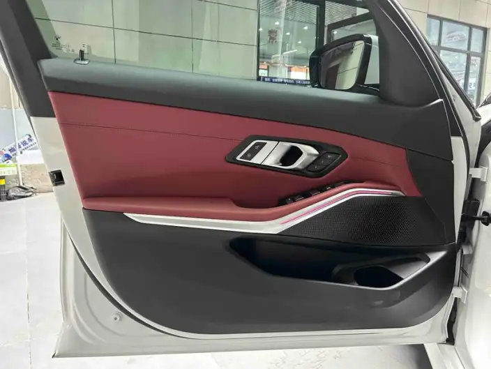 BMW 3 Series 2023 Model 325i M Sports Set – фото 9