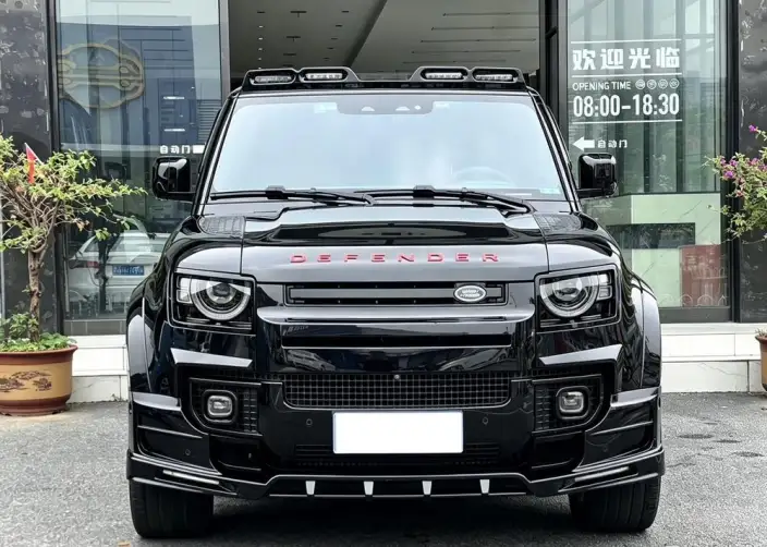 Land Rover Defender 2023 Model 110 5.0T V8