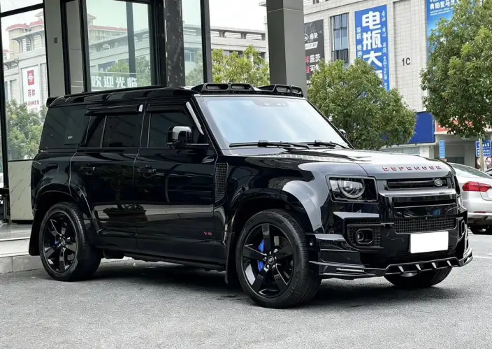 Land Rover Defender 2023 Model 110 5.0T V8