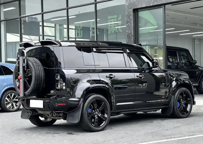 Land Rover Defender 2023 Model 110 5.0T V8 – фото 6