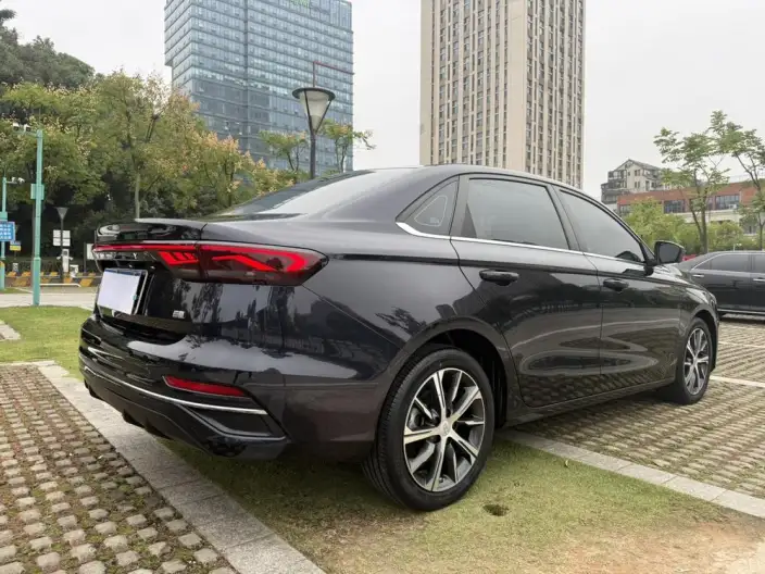 Geely Emgrand 2023 Model No. 4 Gen Champion Edition 1.5L CVT Noble Model – фото 7