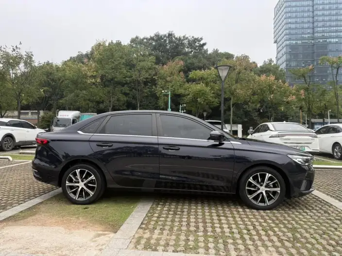 Geely Emgrand 2023 Model No. 4 Gen Champion Edition 1.5L CVT Noble Model – фото 8