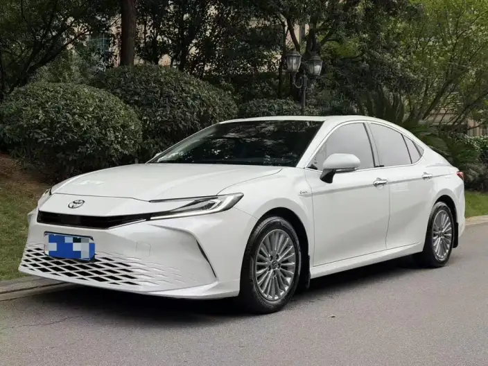 Toyota Camry 2024 Model Hybrid 2.0HGVP Deluxe Edition
