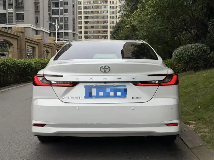 Toyota Camry 2024 Model Hybrid 2.0HGVP Deluxe Edition – фото 5