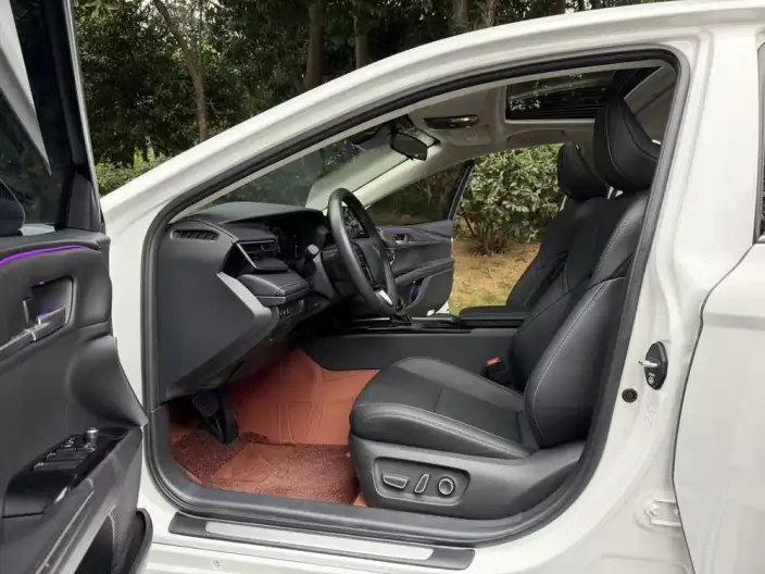 Toyota Camry 2024 Model Hybrid 2.0HGVP Deluxe Edition – фото 8