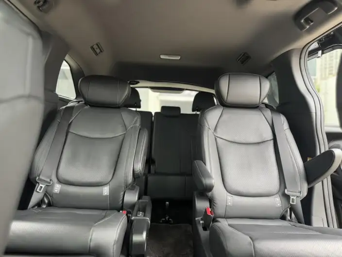 Toyota Sienna 2026 Model Hybrid 2.5L 4WD Premium Edition – фото 7