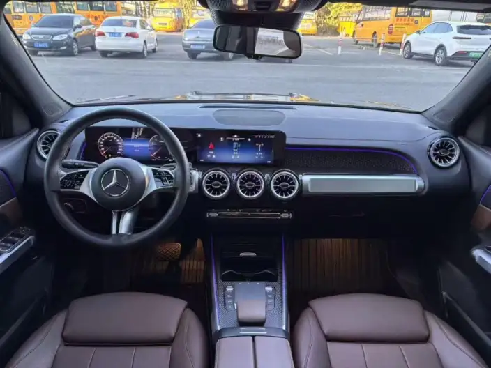 Mercedes-Benz GLB 2024 Model GLB 220 Fashion Model – фото 6