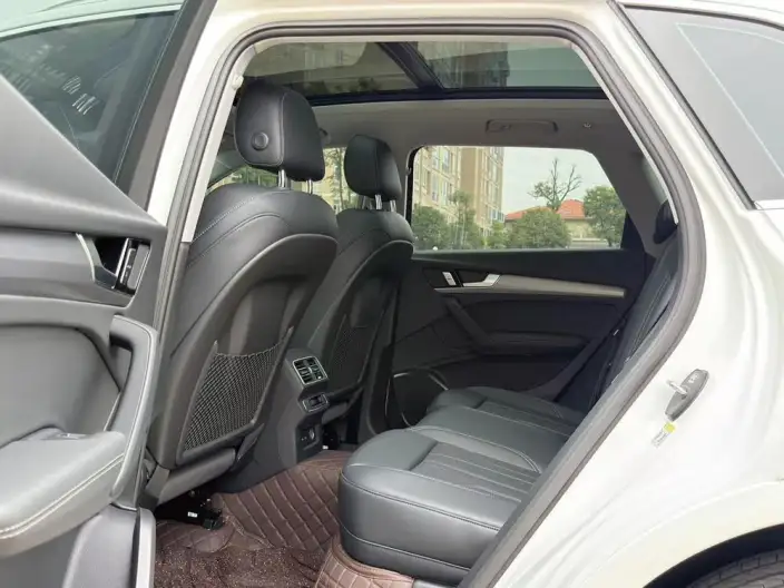 Audi Q5L 2025 Model 40TFSI Fashion Dynamic Model – фото 10
