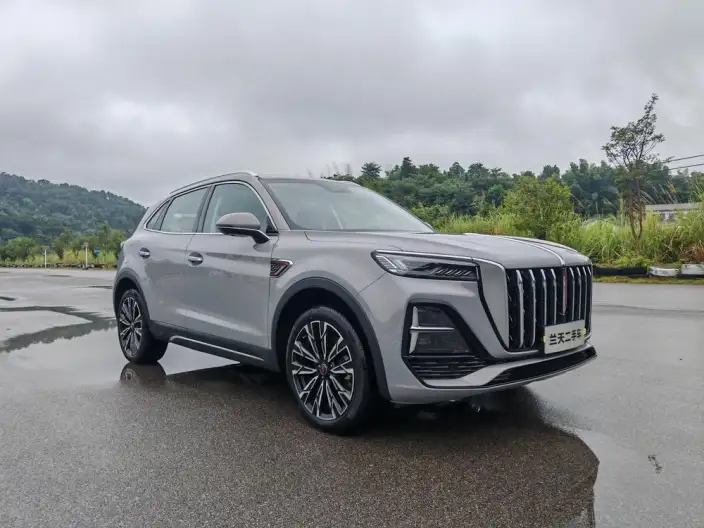 Hongqi HS5 2025 Model 2.0T 4WD Flag Xiang Pro Edition