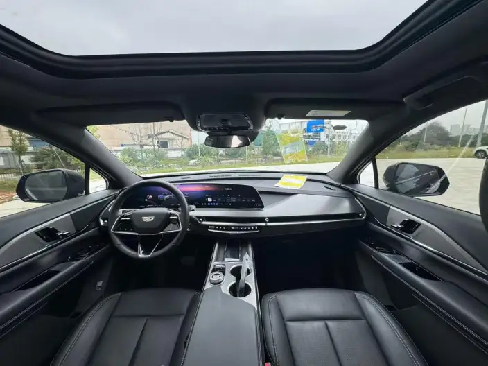 Cadillac XT5 2025 Model 28T 4WD Luxury Model – фото 6