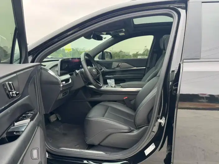 Cadillac XT5 2025 Model 28T 4WD Luxury Model – фото 8