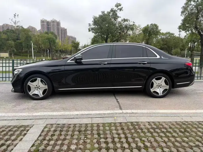 Mercedes-Benz E-Class 2023 Model E 260 L sedan