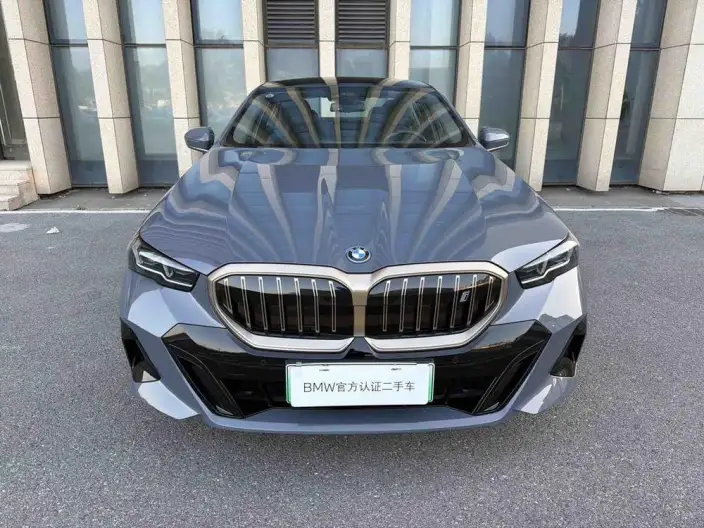 BMW i5 2025 Model eDrive40L M Sports Set