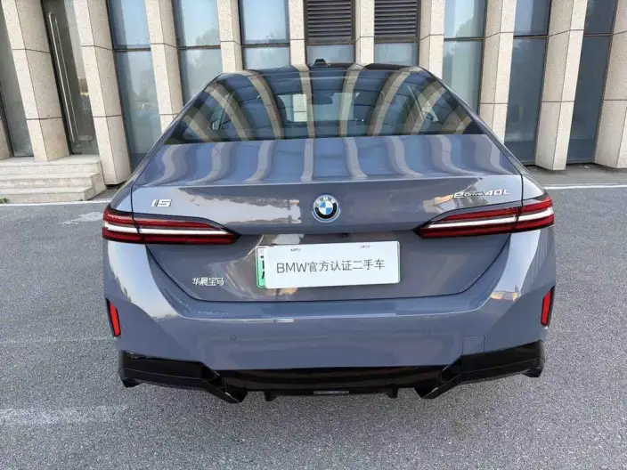 BMW i5 2025 Model eDrive40L M Sports Set