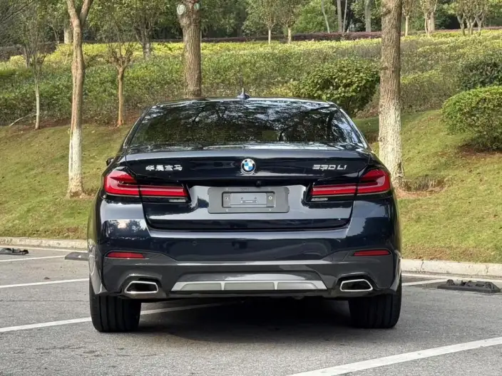 BMW 5 Series 2023 Model 530Li Leading Model M Sports Set – фото 5