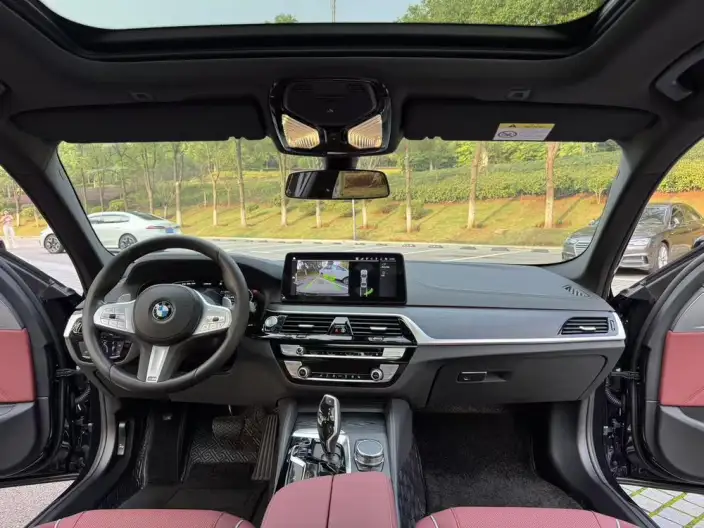 BMW 5 Series 2023 Model 530Li Leading Model M Sports Set – фото 7