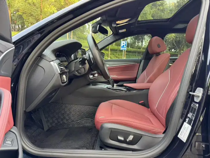 BMW 5 Series 2023 Model 530Li Leading Model M Sports Set – фото 8