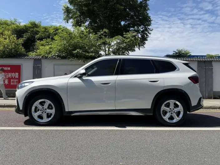 BMW X1 2023 Model sDrive20Li X Design Set
