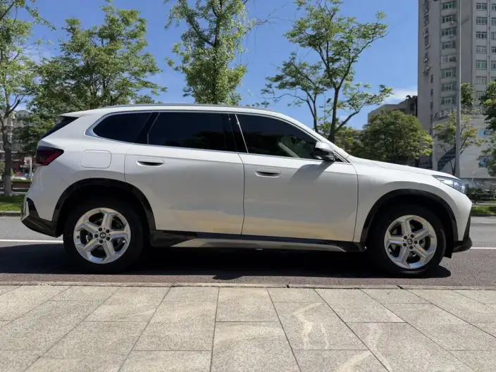 BMW X1 2023 Model sDrive20Li X Design Set – фото 8