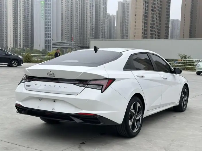 Hyundai Ioniq 2022 Model 1.5L CVT LUX Premium Edition – фото 7