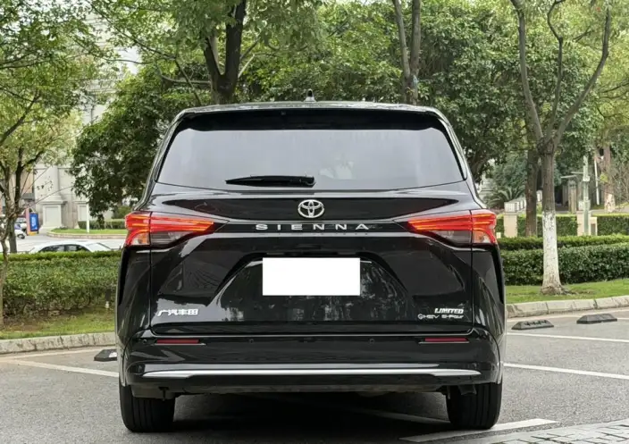 Toyota Sienna 2026 Model Hybrid 2.5L 4WD Premium Edition – фото 5