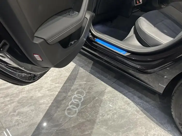 Audi A7 L 2025 Model 45 TFSI Luxury Model – фото 9