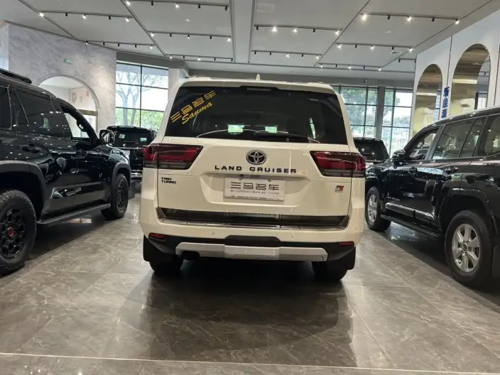 Land Cruiser (import 2025 Model 3.5T Automatic 4WD 7 seat Parallel Imported – фото 5