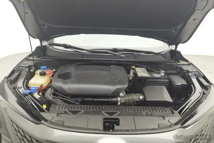 Changan UNI-T 2022 Model 2.0T Pilot Model – фото 5