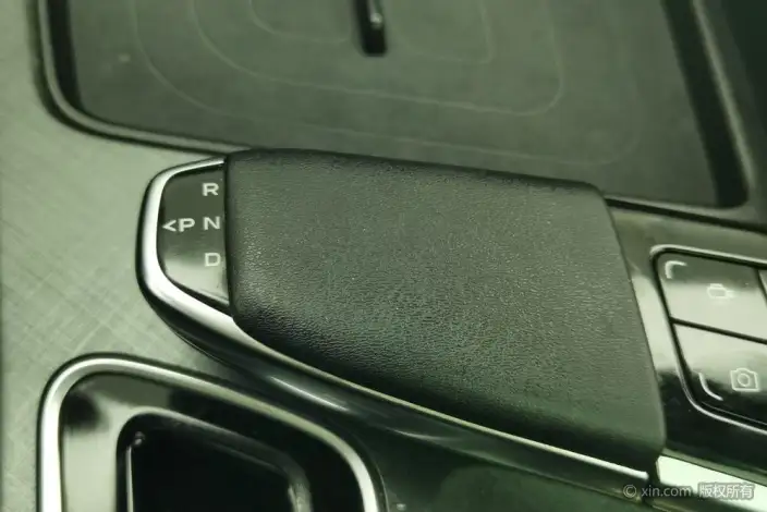 Changan UNI-T 2022 Model 2.0T Pilot Model – фото 10
