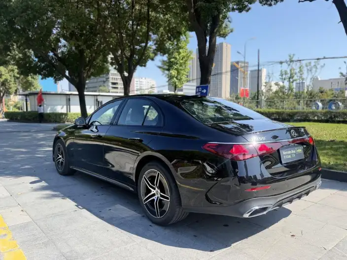 Mercedes-Benz E-Class Imported 2024 Model E 260 Sports Edition – фото 5