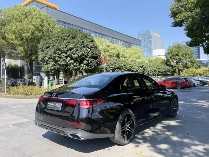 Mercedes-Benz E-Class Imported 2024 Model E 260 Sports Edition – фото 7