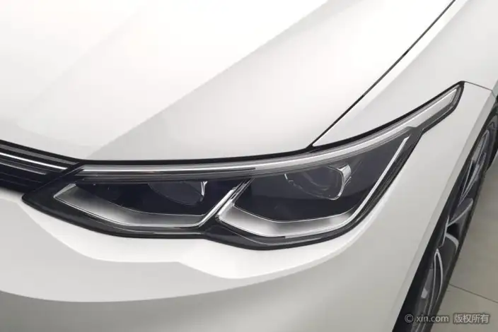 Volkswagen Golf 2021 Model 280TSI DSG Pro – фото 7
