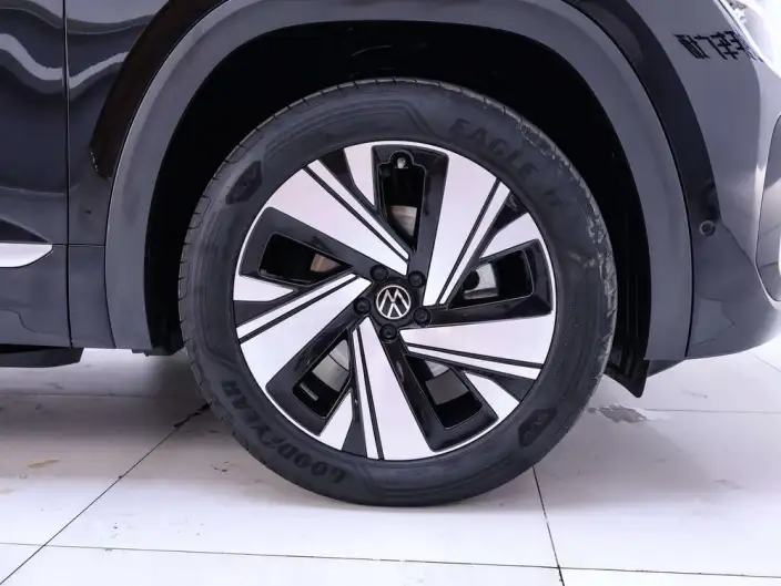 Volkswagen Teramont 2023 Model Teramont X 380TSI 4WD Respect Deluxe Edition – фото 8