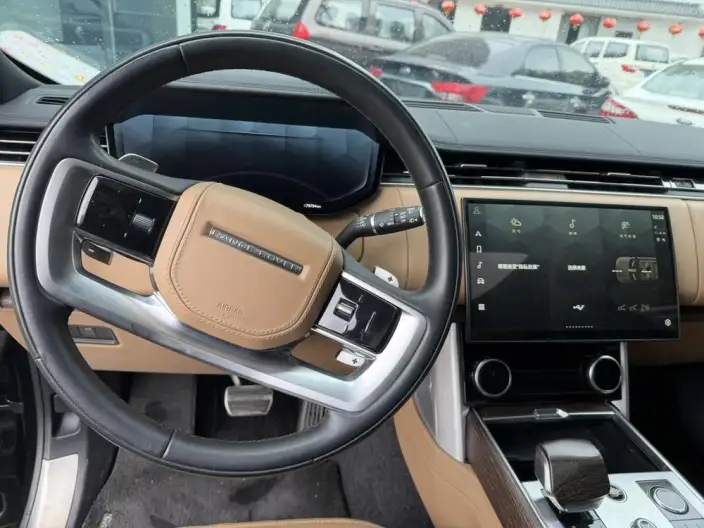 Range Rover 2023 Model 3.0 L6 400PS Shengshi VII seat Extended Edition – фото 8