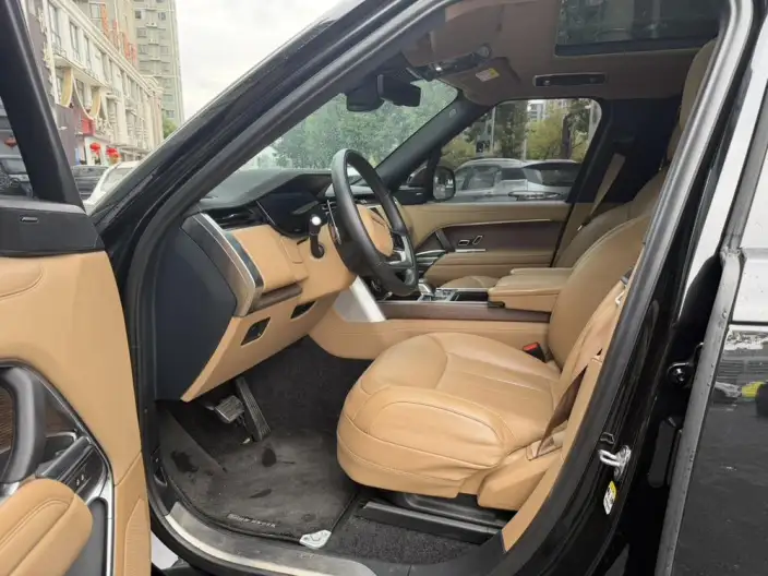 Range Rover 2023 Model 3.0 L6 400PS Shengshi VII seat Extended Edition – фото 9