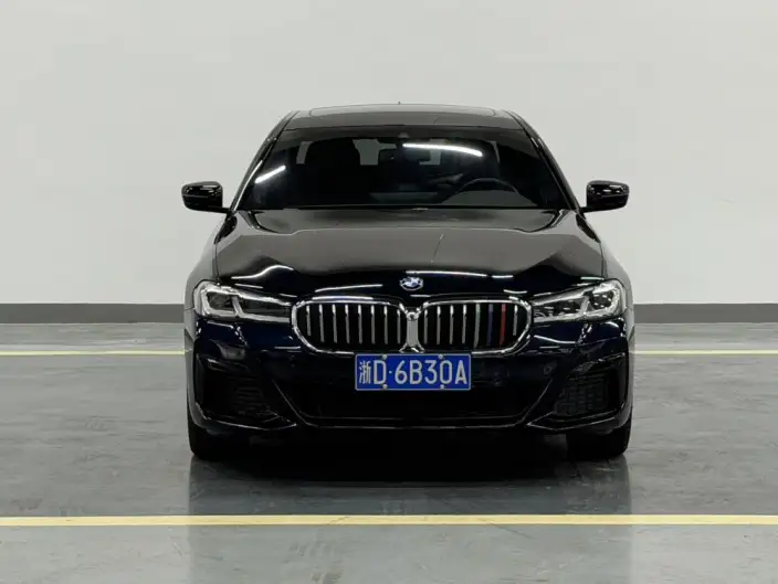 BMW 5 Series 2022 Model 530Li Leading Model M Sports Set – фото 2