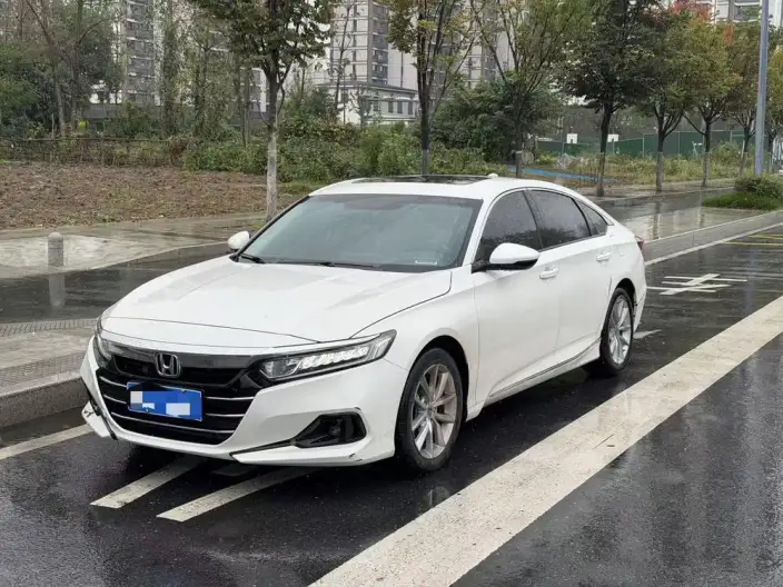Honda Accord 2022 Model 260TURBO Deluxe Edition – фото 1