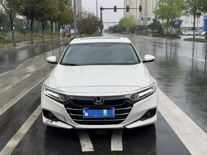 Honda Accord 2022 Model 260TURBO Deluxe Edition – фото 2