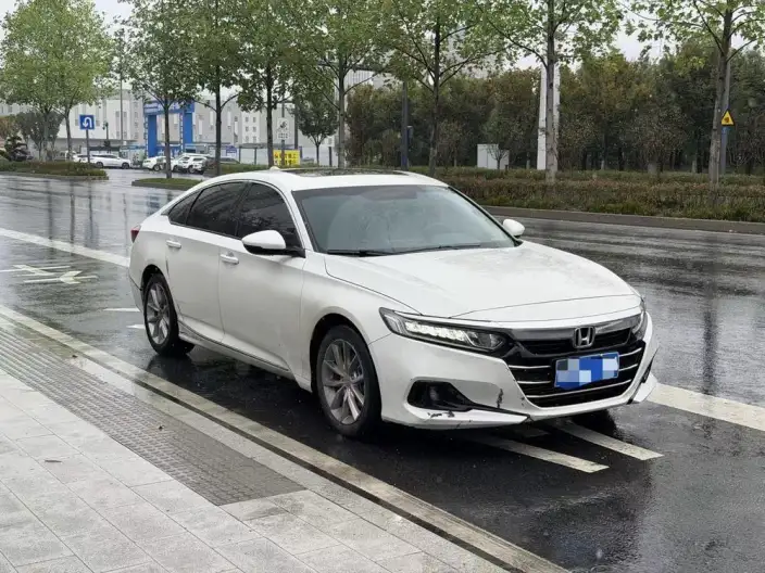 Honda Accord 2022 Model 260TURBO Deluxe Edition – фото 3