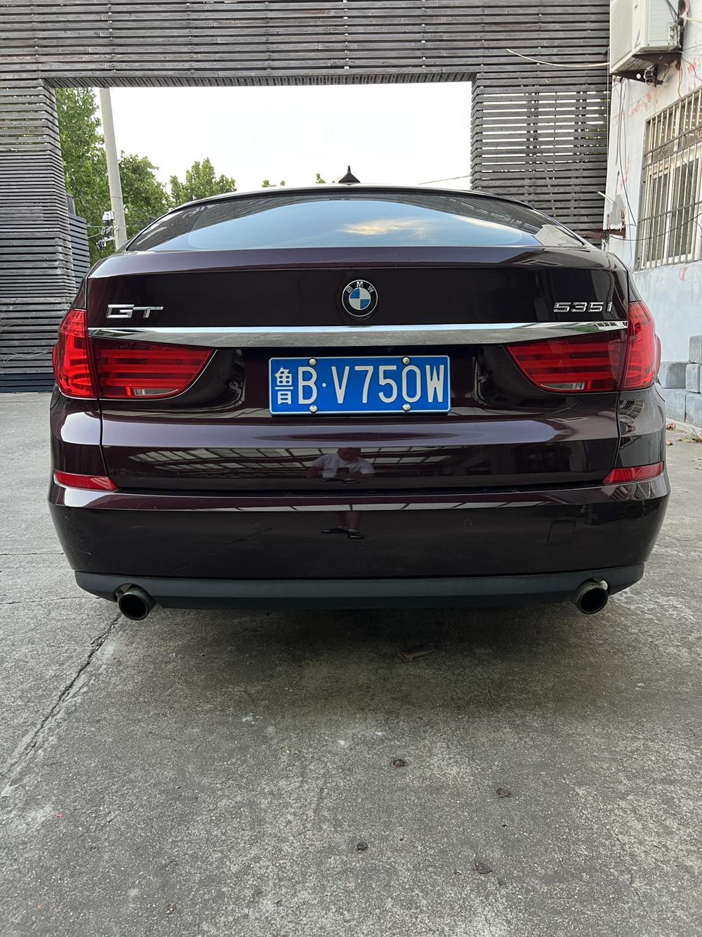BMW 5 Series GT 2014 535i Leading – фото 9