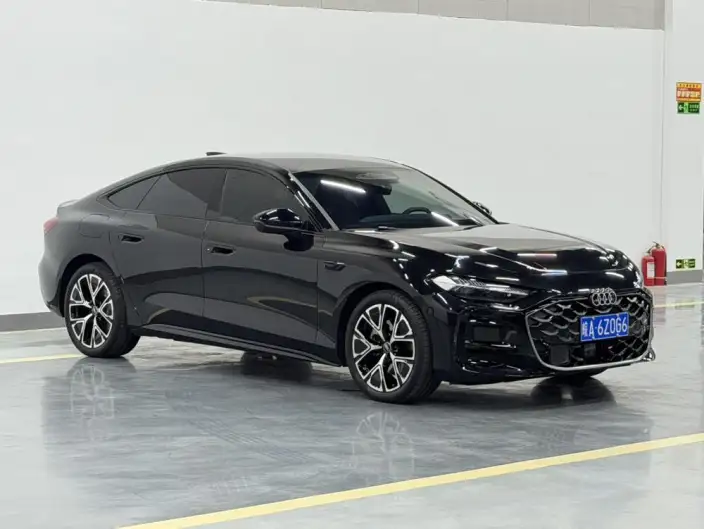 Audi A5 L Sportback 2026 Model 2.0TFSI 150kW Smart Edition Model – фото 3