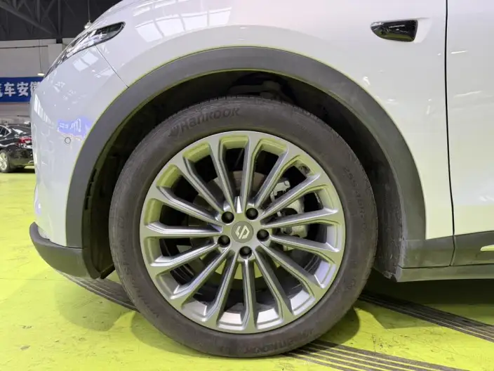 Leapmotor C11 2024 Model EV Edition 580 Exclusive Edition – фото 6