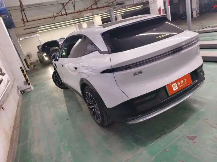 ZEEKR 7X 2025 Model 75kWh Rear Drive Smart Driving Edition