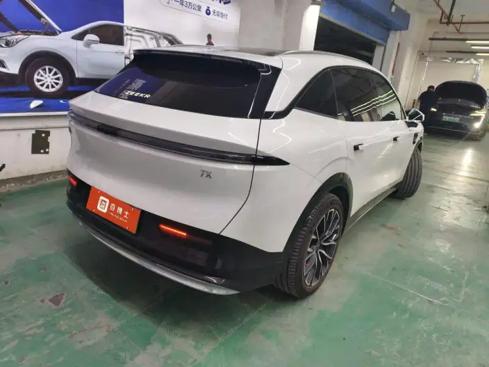 ZEEKR 7X 2025 Model 75kWh Rear Drive Smart Driving Edition