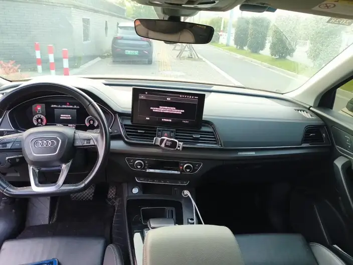 Audi Q5L 2022 Model 40T Luxury Dynamic Model – фото 5