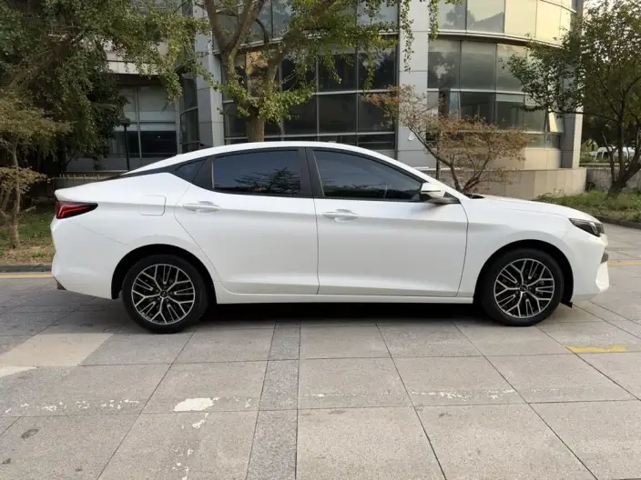 JAC Motors A5 PLUS 2023 Model 1.5T CVT Premium Edition PLUS – фото 7