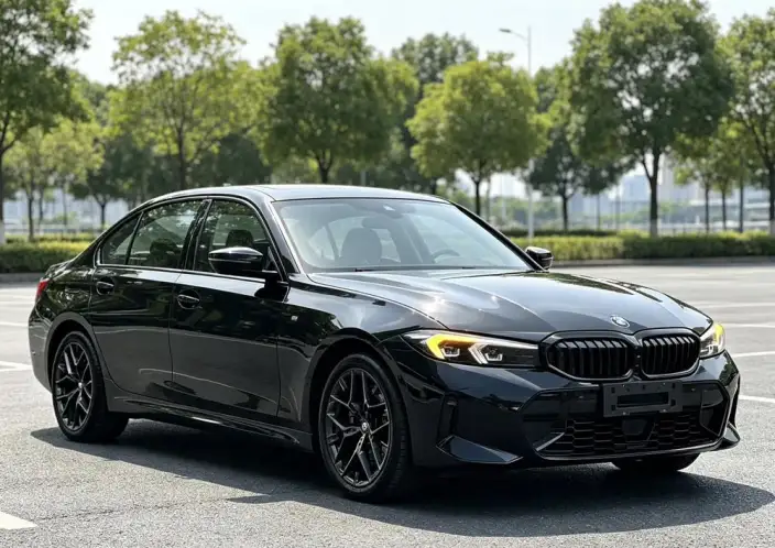 BMW 3 Series 2025 Model 330Li M Sports Night Set – фото 3