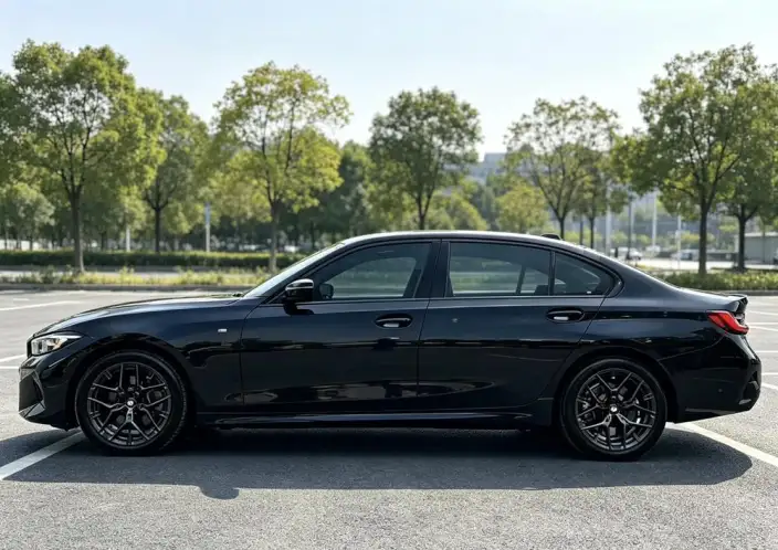 BMW 3 Series 2025 Model 330Li M Sports Night Set – фото 4