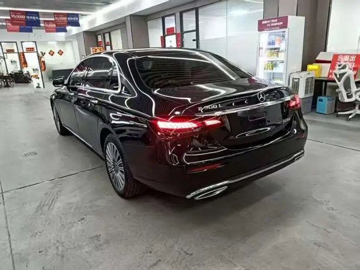 Mercedes-Benz E-Class 2023 Model E 300 L Fashion Model sedan – фото 4